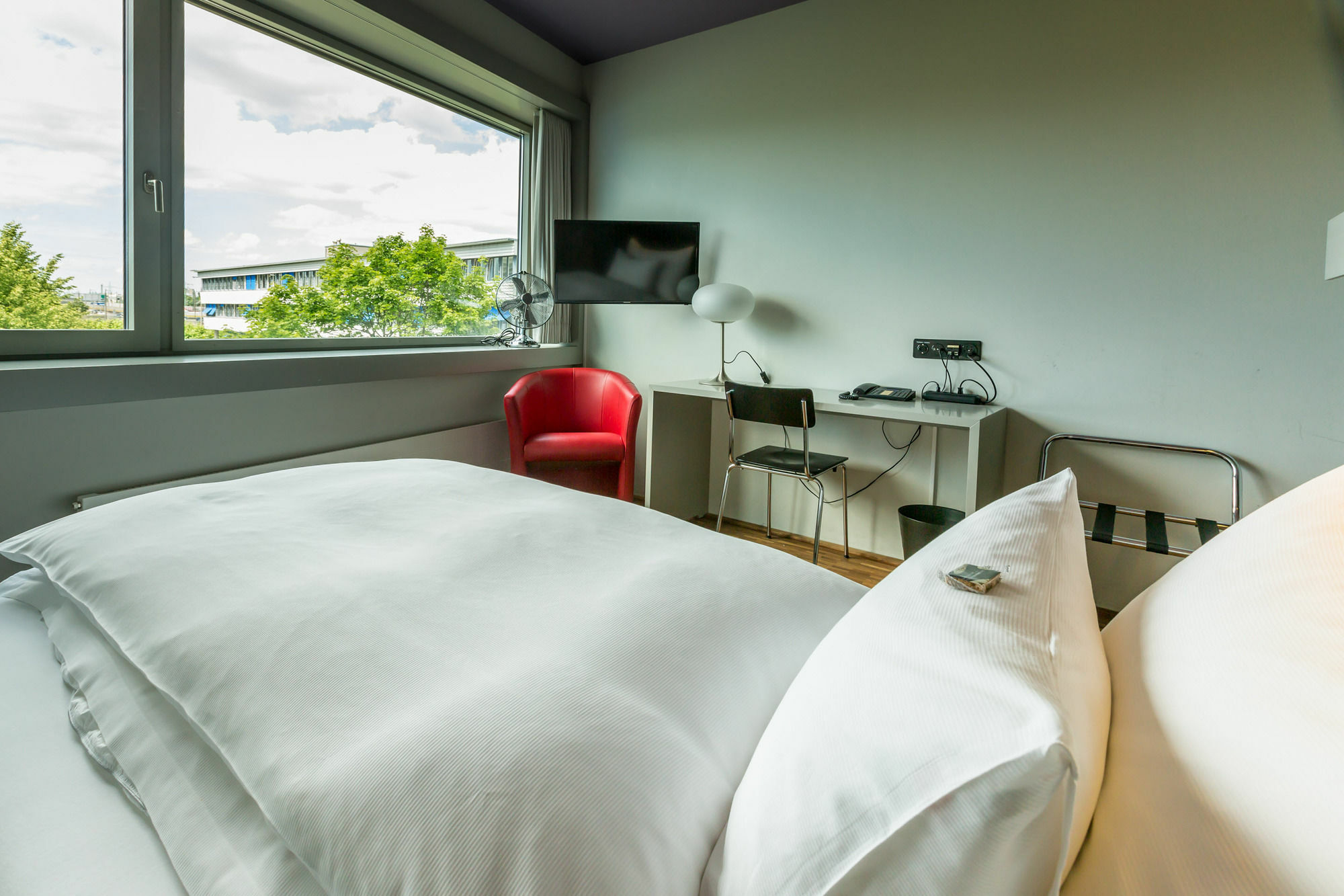 Dasbreitehotel Am Rhein Basel Eksteriør bilde